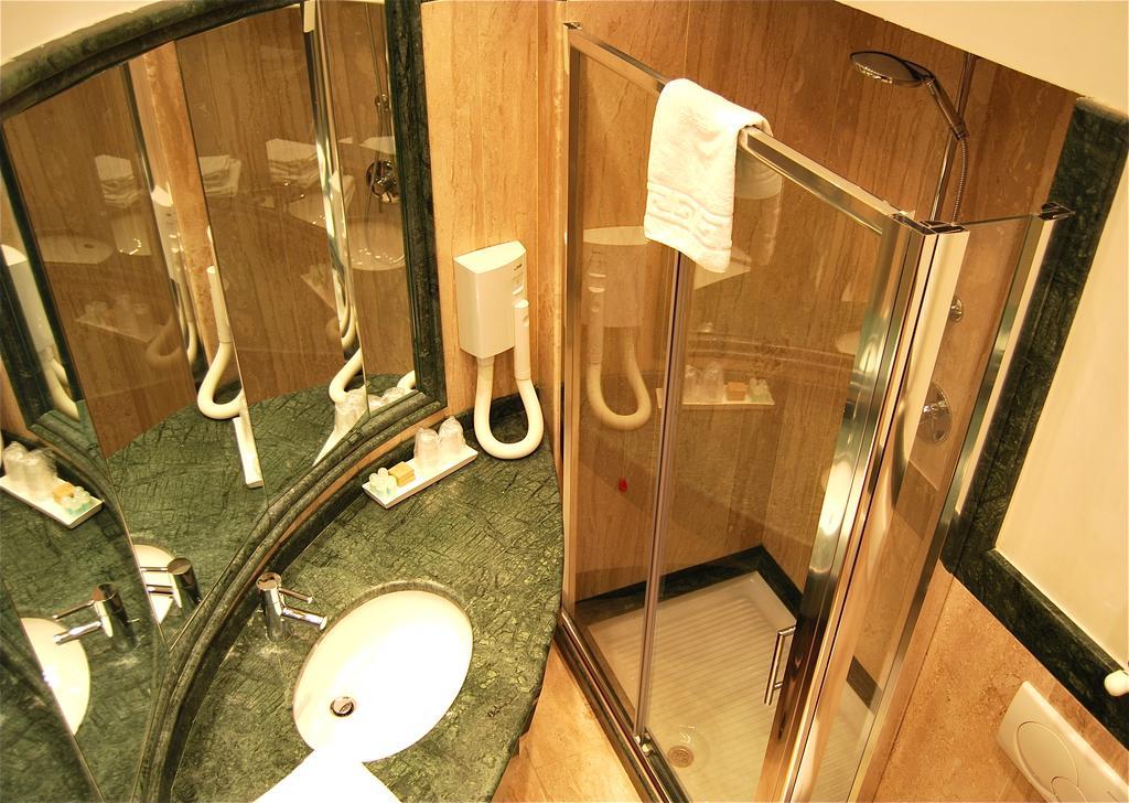 Luxury Ludovisi Rooms Рим Екстериор снимка