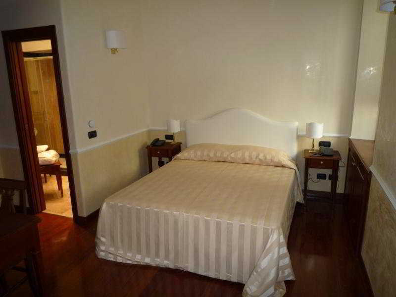 Luxury Ludovisi Rooms Рим Екстериор снимка